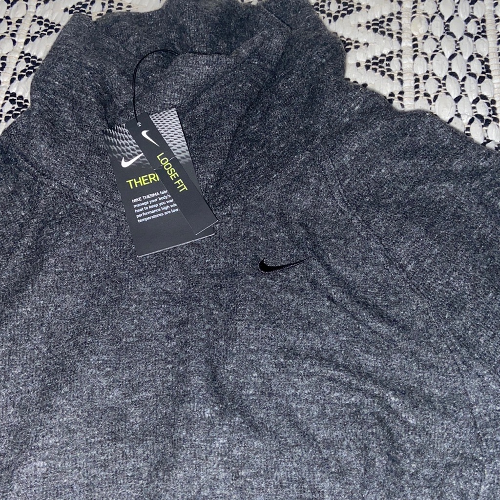 Soft Nike Pullover